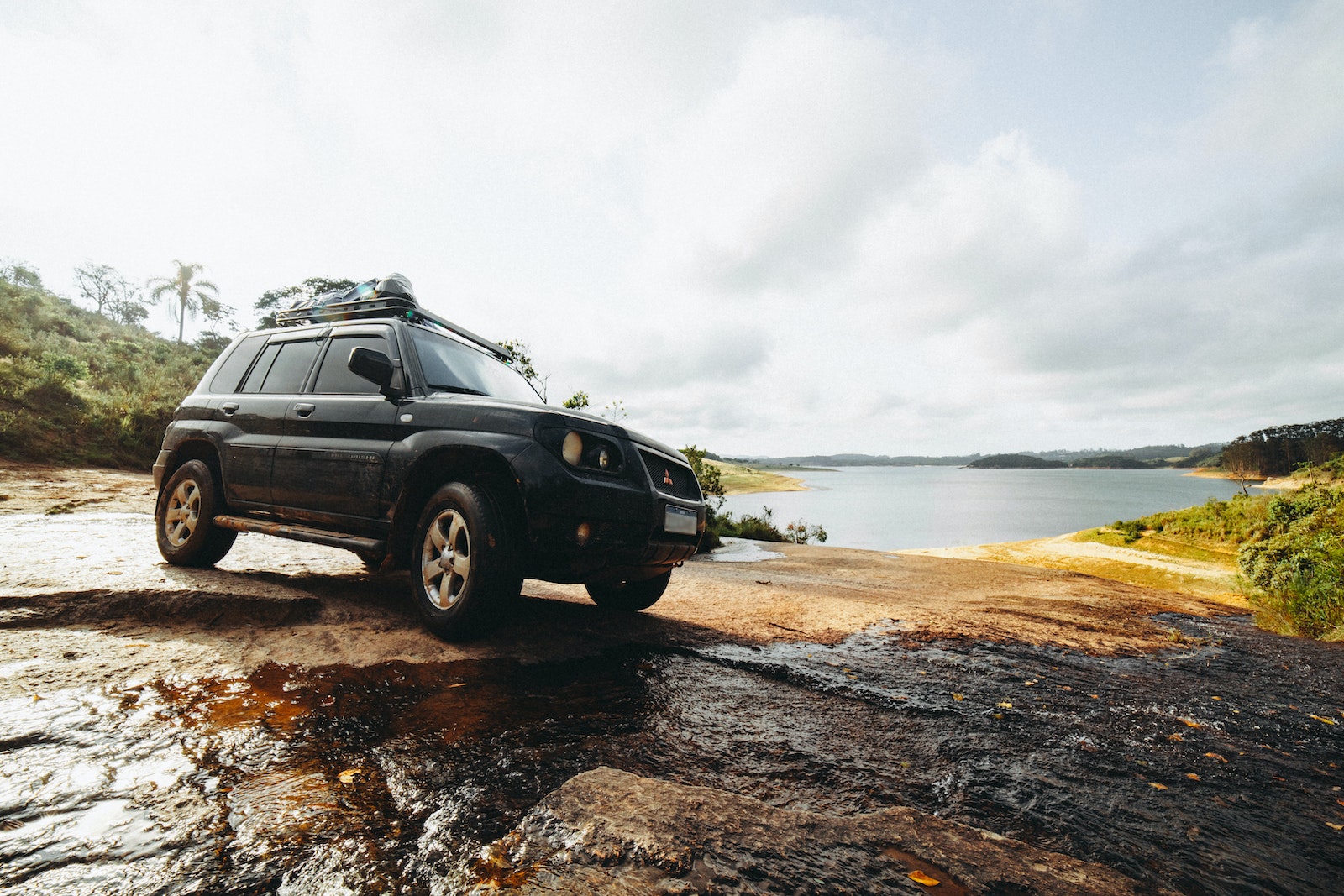 Off-road Car Driving in Difficult Terrain